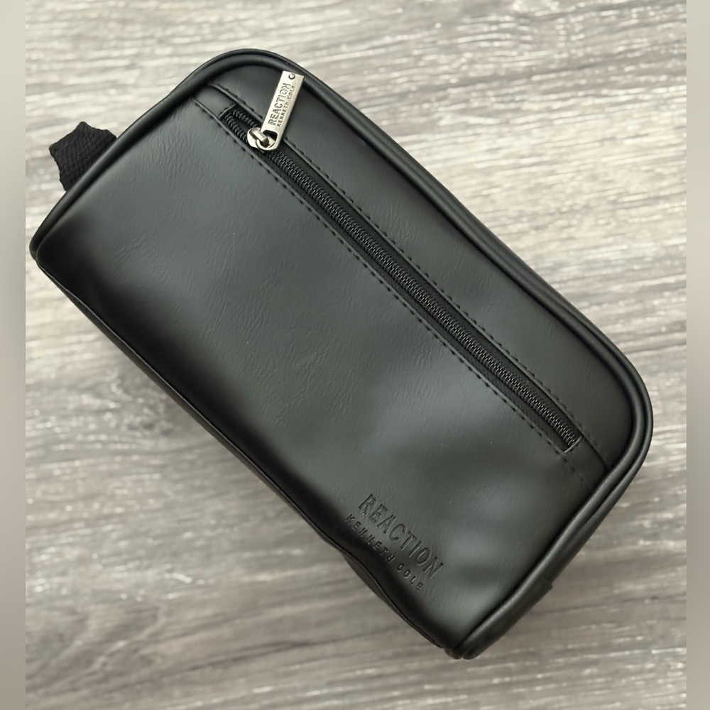 🖤 Kenneth Cole Reaction Black Dopp Kit | Sleek Men’s Toiletry Travel Bag ✈️